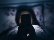 Ngaku Ditelepon Hantu,...