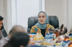 Bupati Karawang Cellica...