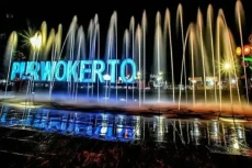 7 Perbedaan Purwokerto...