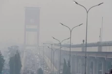 Kabut Asap Kepung Palembang,...