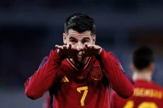 Gasak Georgia 7-1, Alvaro...