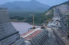 Mengapa Bendungan Sungai...