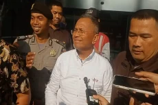 Rampung Diperiksa KPK,...