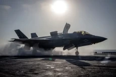 Jet Tempur Siluman F-35...