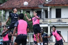 Jelang Persebaya vs...