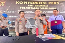 Pria di Palembang Tembak...