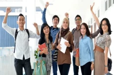 Pendidikan Tinggi Mahal?...