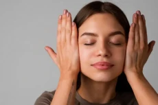 5 Yoga Wajah yang Mudah...