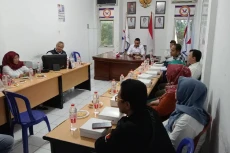 Bawaslu Sosialisasikan...