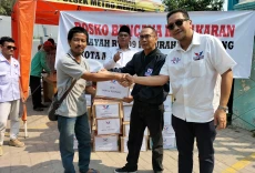 Terima Bantuan dari...