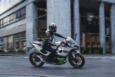 Kawasaki Ninja Hybrid...