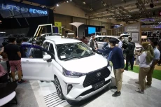Naik 1,92%, Astra Jual...