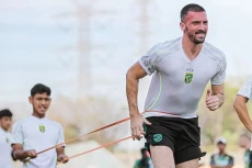 Persebaya Matangkan...