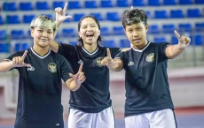 Menang Comeback, Timnas...
