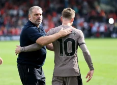 Siapa Ange Postecoglou,...