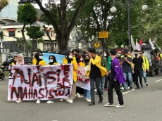 Dinasti Politik Rusak...