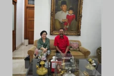 Bertemu Megawati, FX...