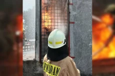 Kebakaran Pabrik Tahu...