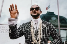 Usher Terpukul Anaknya...