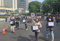 Warga Galang Dana untuk...