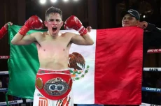 KO Brutal Adrian Curiel...