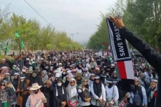 Ribuan Warga Kolaka...