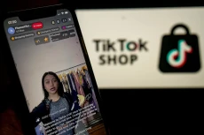 TikTok Dipastikan Bakal...