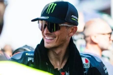 Luca Marini Keluar,...