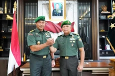Profil Mayjen TNI Nengah...