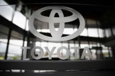 Toyota Kembali Kalahkan...