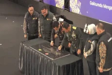 Kapolri dan Panglima...