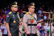 Hadiri Wisuda Prabhatar,...