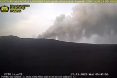 Gunung Anak Krakatau...