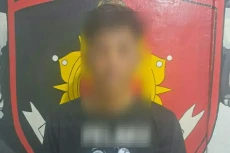 Buron Penganiayaan Pakai...