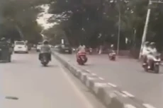 Viral! Emak-emak Berdaster...