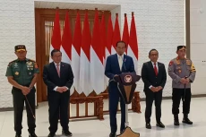 Jokowi Akan Bahas Polemik...