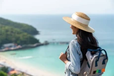 6 Tips Solo Traveling...