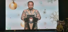 Beri Sambutan Natal...