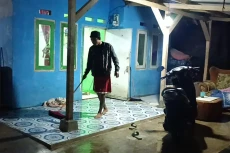 Sungai Cimandiri Meluap,...