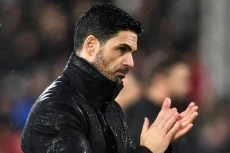 Fulham Bikin Mikel Arteta...