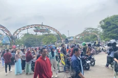 Ragunan Dibanjiri Pengunjung,...