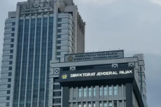 Lampaui Target, Penerimaan...