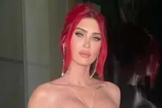Megan Fox Tampil Bersinar...