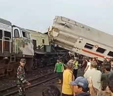 Tabrakan Kereta Turangga...