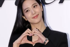 Jisoo BLACKPINK Diam-Diam...