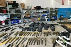 Hamas Gunakan Senjata...