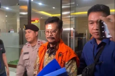 Lengkapi Berkas Perkara...