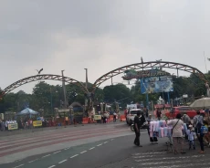 Cara ke Ragunan Naik...