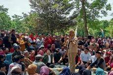 Bahas Masalah Stunting...