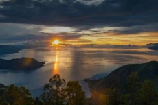 Danau Toba Masuk Daftar...